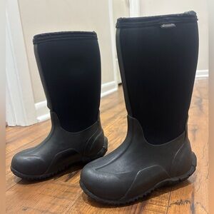 BOGS Classic High Boots in Black with No Handles Kids Size 11 Waterproof
